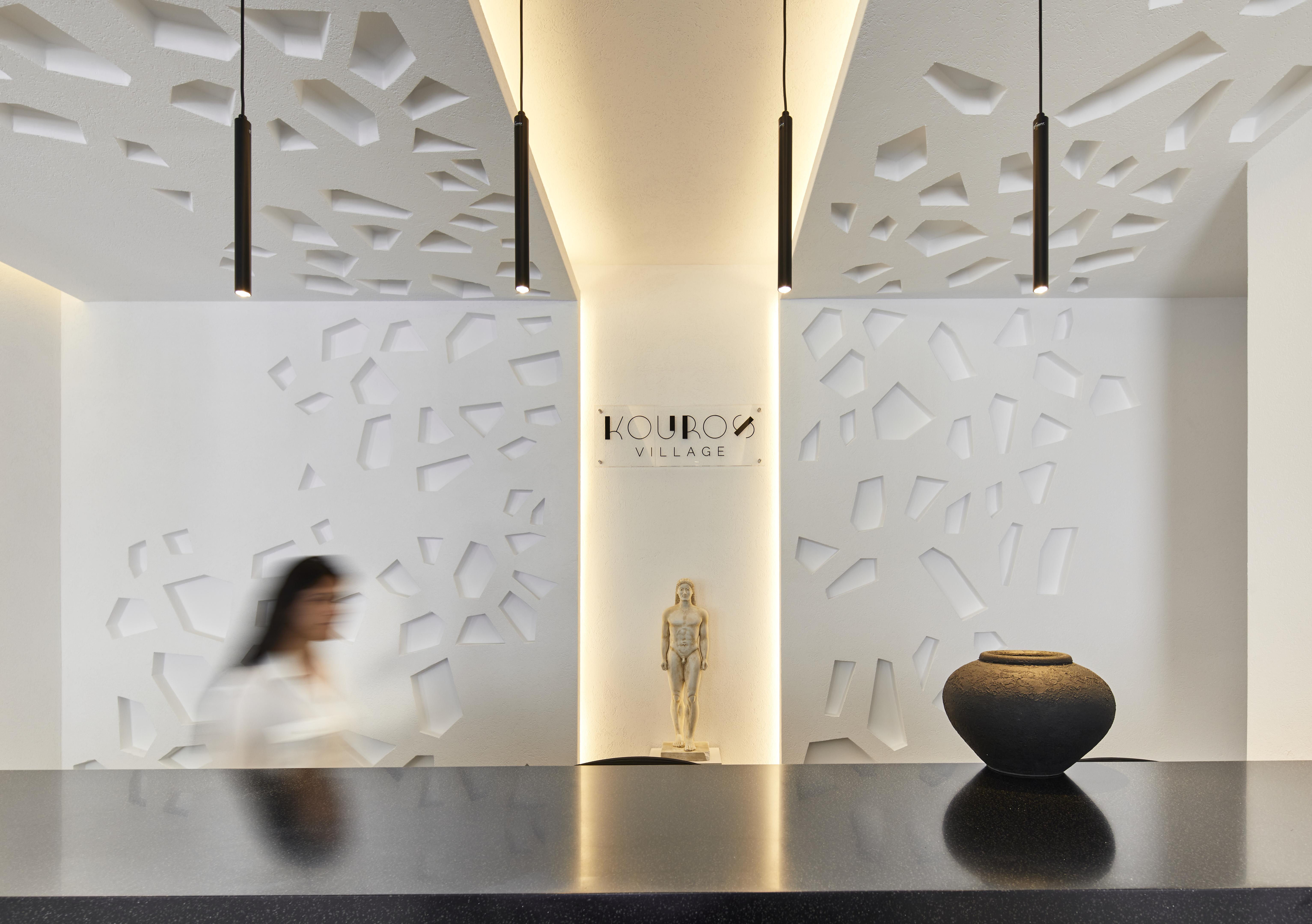 Kouros Village Hotel - Adults Only 佩里萨 外观 照片