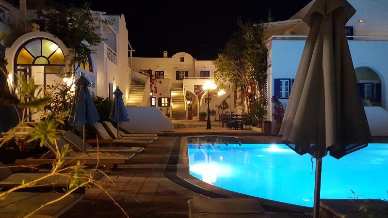 Kouros Village Hotel - Adults Only 佩里萨 外观 照片