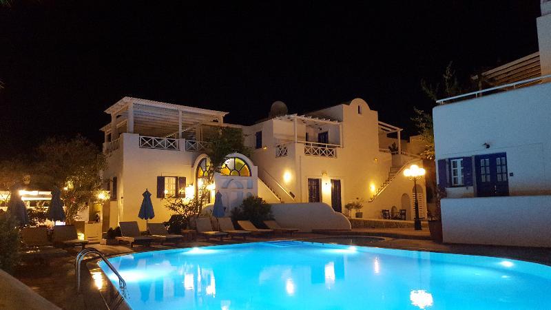 Kouros Village Hotel - Adults Only 佩里萨 外观 照片